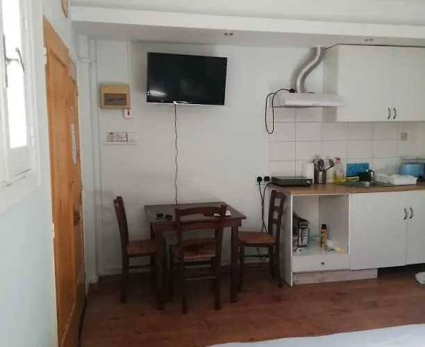 Swallows Nest Lägenhet Larnaca