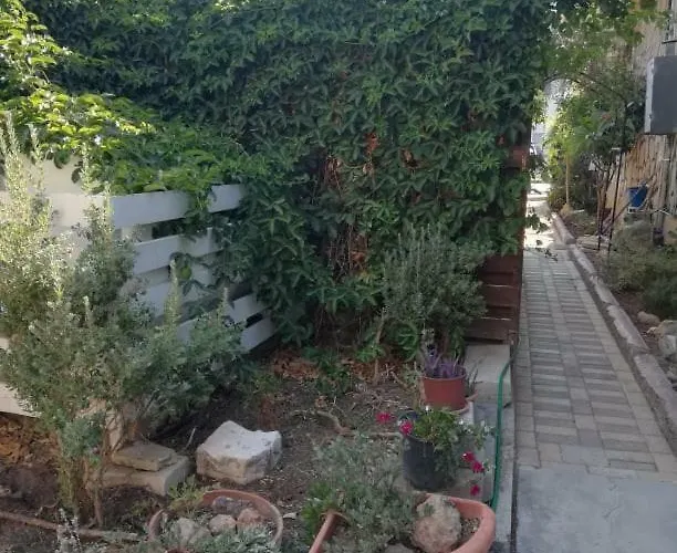 Swallows Nest Апартаменты *